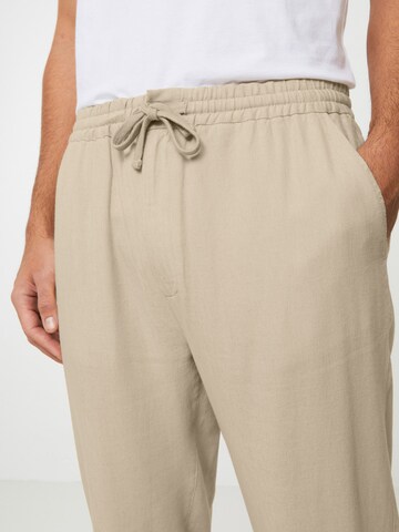 Regular Pantalon 'RANTIPOLE' recolution en blanc