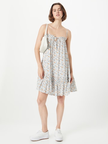 SISTERS POINT - Vestido em branco: frente