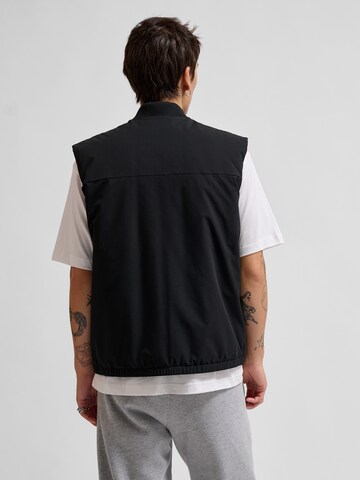 Hummel Sports vest in Black