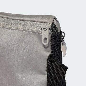 Borsa messenger di ADIDAS ORIGINALS in grigio