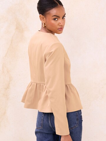 Lipsy Välikausitakki värissä beige