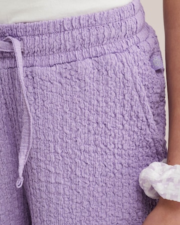 WE Fashion Regularen Hlače | vijolična barva