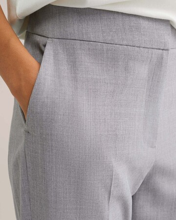 WE Fashion Regular Bügelfaltenhose in Grau