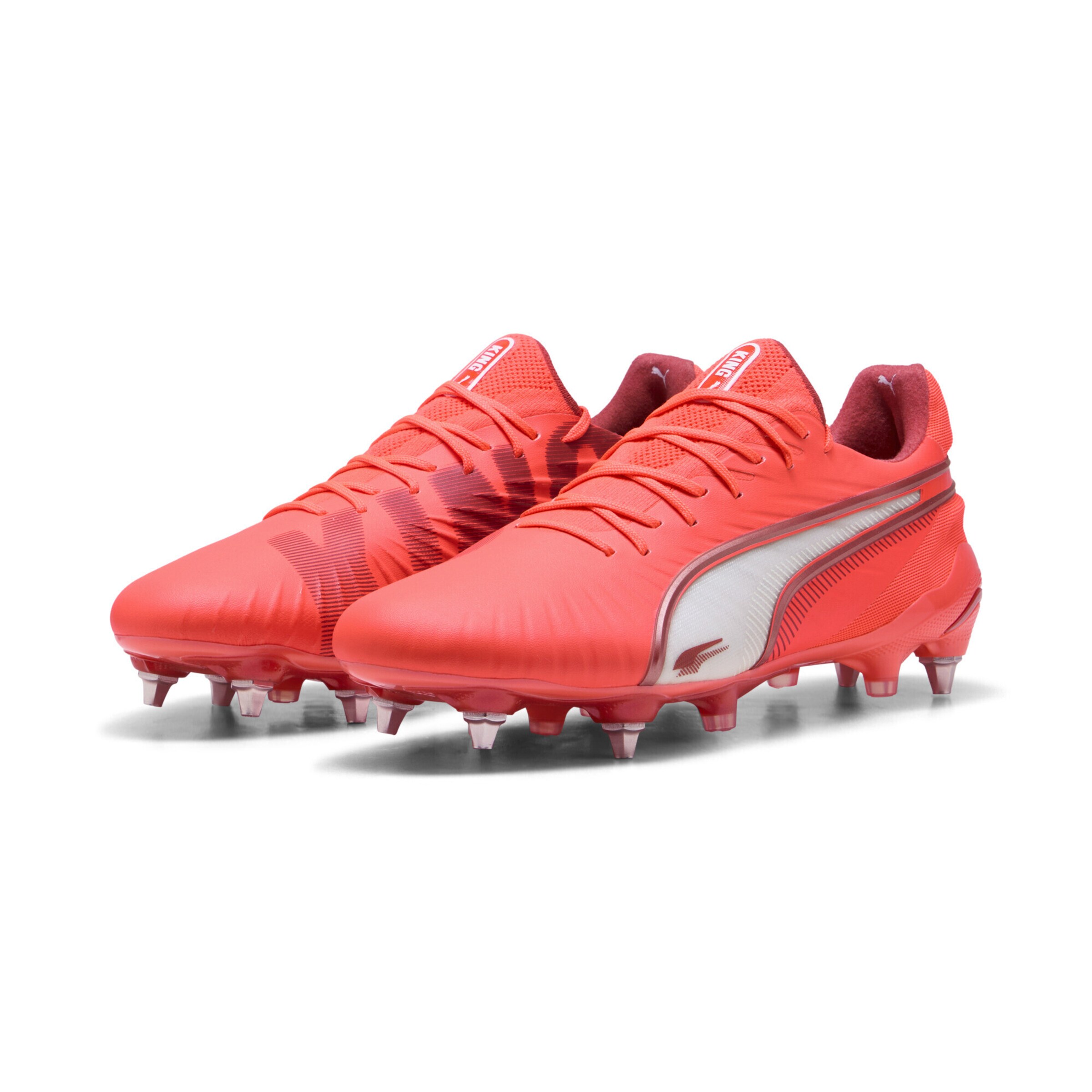PUMA Soccer shoe 'King Ultimate' in Red