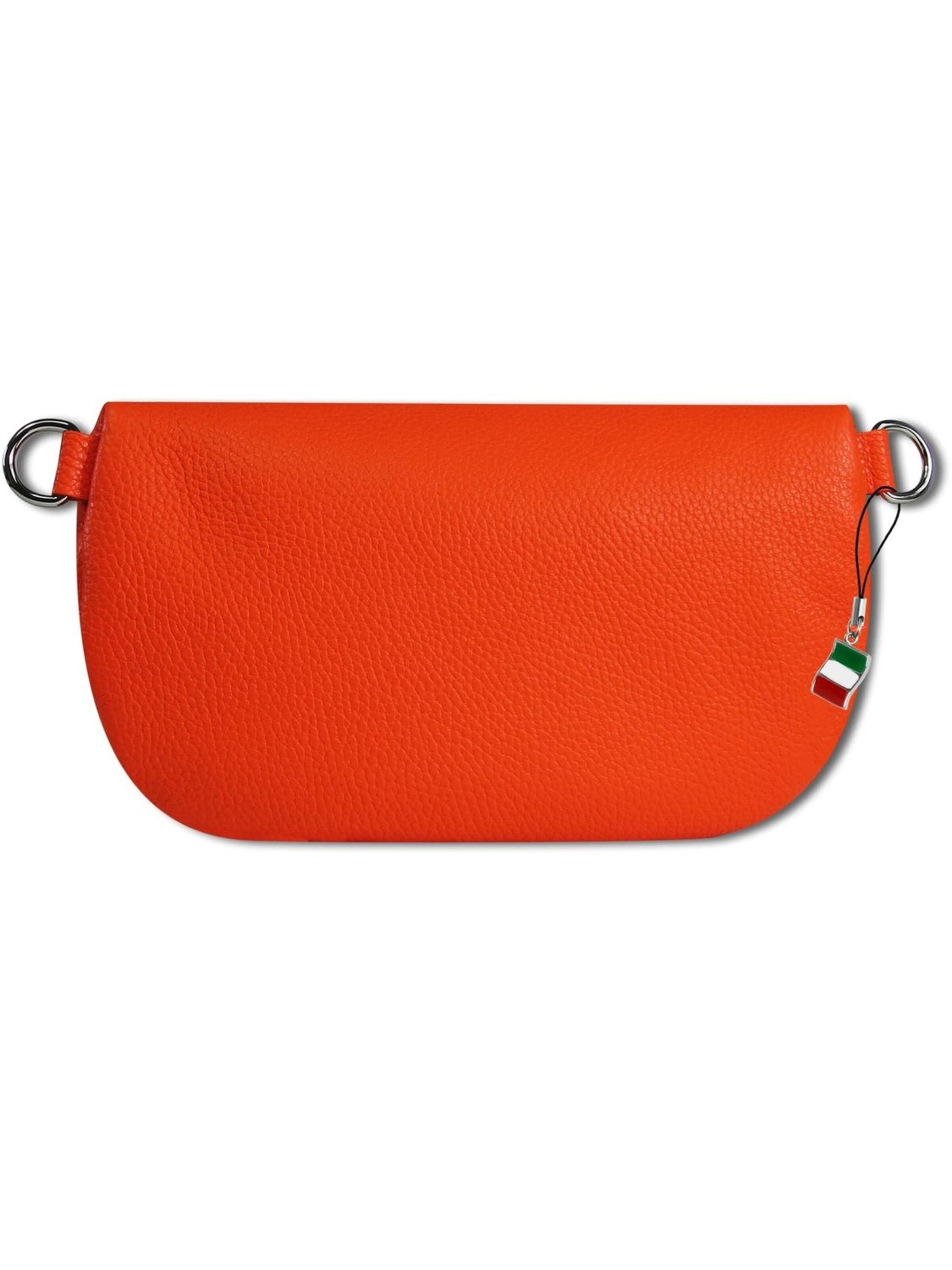 Florence Heuptas in Oranje