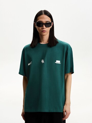 Bershka T-Shirt in Grün: Vorderseite