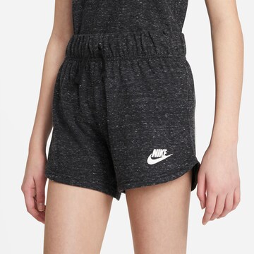 juoda Nike Sportswear Standartinis Kelnės