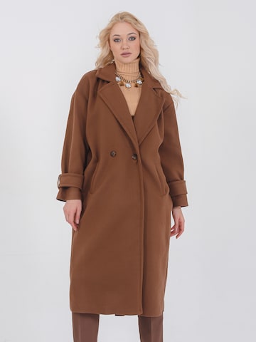 FRESHLIONS Between-Seasons Coat ' Teah ' in Brown: front