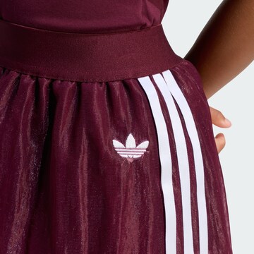 ADIDAS ORIGINALS - Falda en rojo