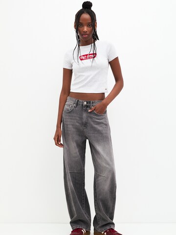 Pull&Bear T-Shirt in Grau