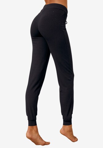 Pantaloncini da pigiama di VIVANCE in grigio: frontale