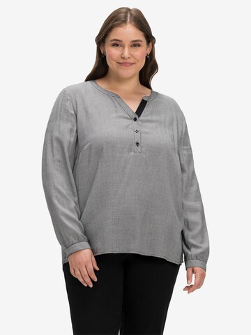 SHEEGO Tunic in Grey: front