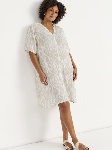 Cellbes of Sweden Kleid aus Krepp in Beige