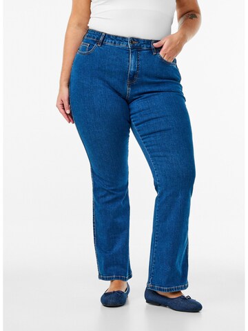 Bootcut Jeans 'Ellen' di Zizzi in blu: frontale