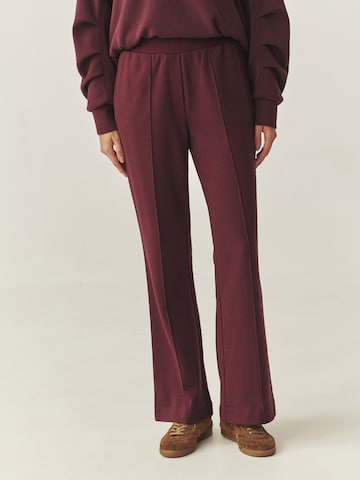 Regular Pantalon TATUUM en rouge : devant