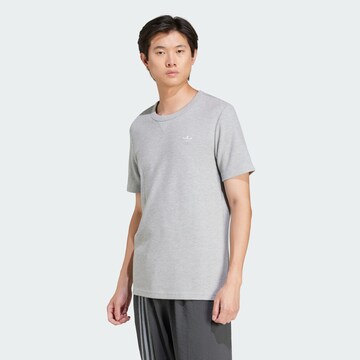 ADIDAS ORIGINALS Shirt 'Trefoil Essentials' in Grey: front