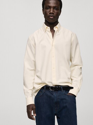 MANGO MAN Regular Fit Skjorte 'Kodak' i gul: forside