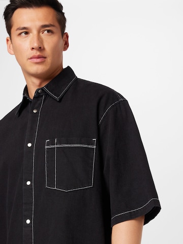 Comfort fit Camicia 'Griffith' di WEEKDAY in nero