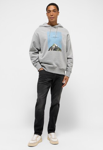 MUSTANG Sweatshirt in Grau