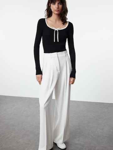 Trendyol - Jersey en negro