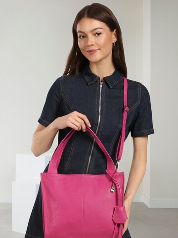 Florence Shoulder Bag in Pink: front