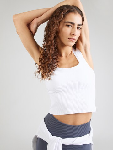 balts Aim'n Bezvīļu Sporta krūšturis: no priekšpuses