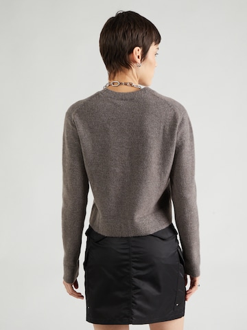 WEEKDAY Sweater in Brown
