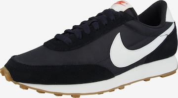 Sneaker low 'Daybreak' de la Nike Sportswear pe negru: față