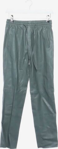 Rich & Royal Pants in XS in Green: front