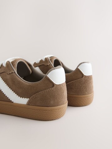 Next Tenisky – hnědá