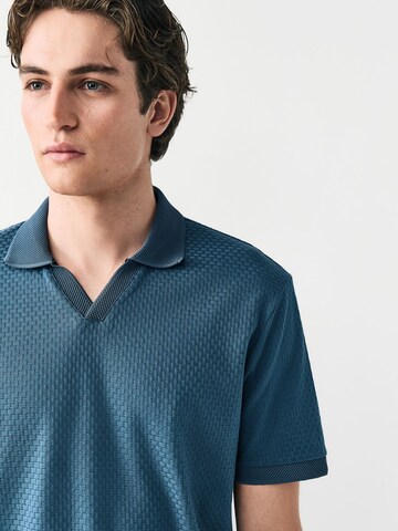 Next Shirt in Blue