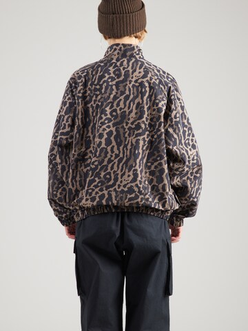 Nike Sportswear Преходно яке в черно