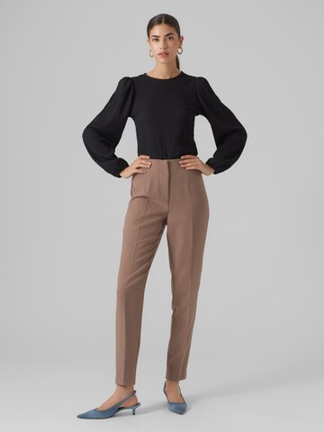 VERO MODA Tapered Pleat-Front Pants in Brown