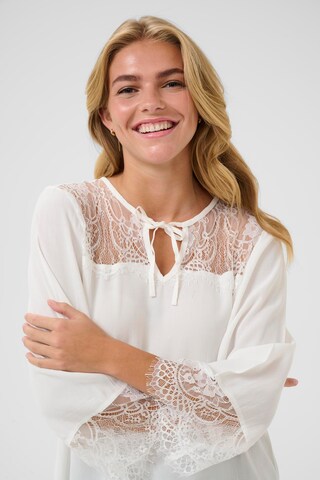 Kaffe Blouse in White