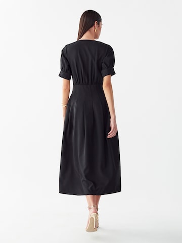 Willa - Vestido 'Bea' em preto