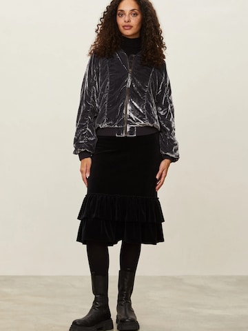 Odd Molly Välikausitakki värissä harmaa