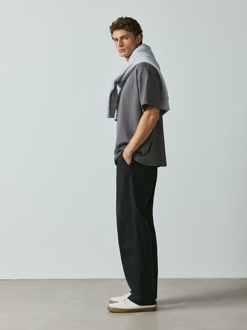 NextLoosefit Chino hlače - crna boja