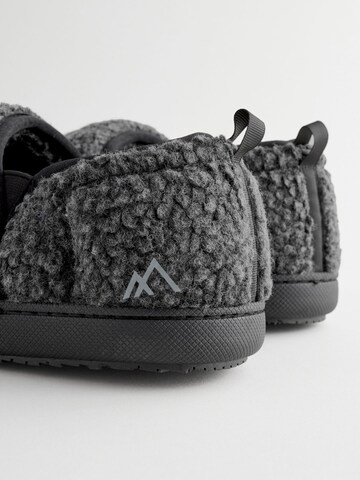 Pantoufle Next en gris