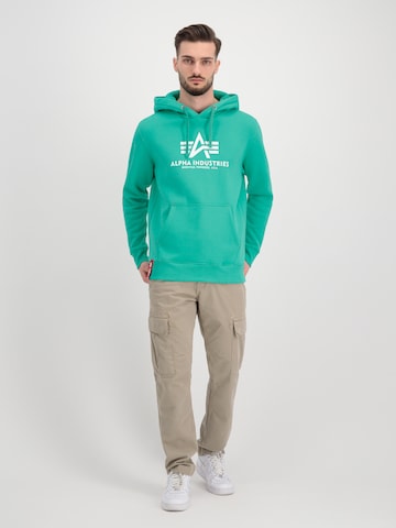 Bluză de molton de la ALPHA INDUSTRIES pe verde