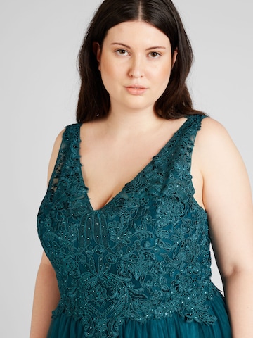 Rochie de seară de la My Mascara Curves pe verde