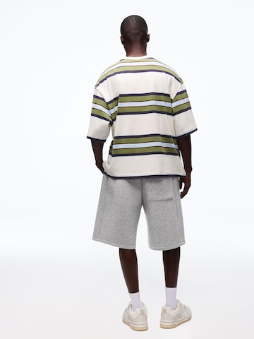 Bershka Loosefit Kalhoty – šedá