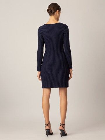 APART Knitted dress in Blue