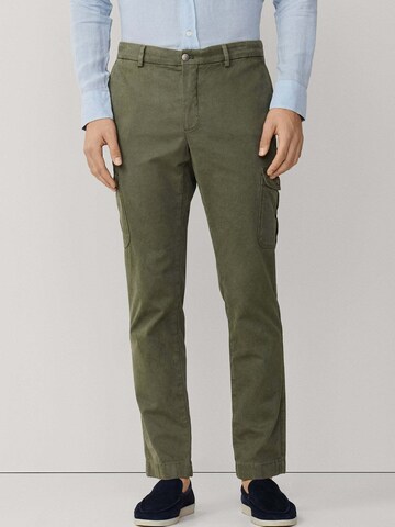 Hackett London Regular Cargo trousers 'DEVON' in Green: front