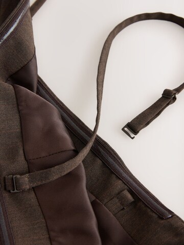 Next Top in Brown