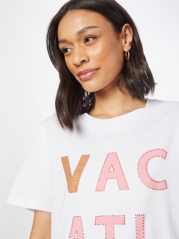 T-shirt 'Vacation' Rich & Royal en blanc