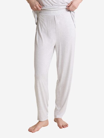 Pantaloncini da pigiama 'Amalia' di ETAM in grigio: frontale