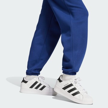 Tapered Pantaloni 'Essentials' di ADIDAS ORIGINALS in blu
