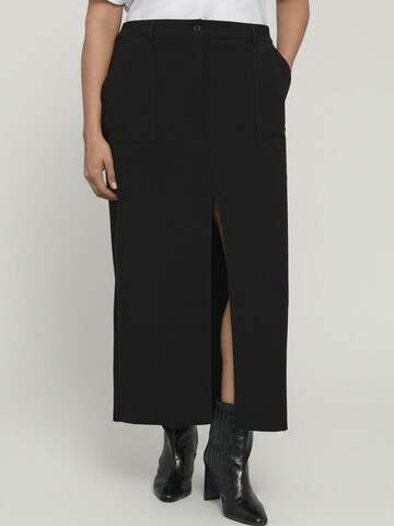 Fiorella Rubino Skirt in Black: front