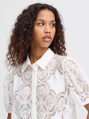 ICHI - Blusa 'Silja' em branco