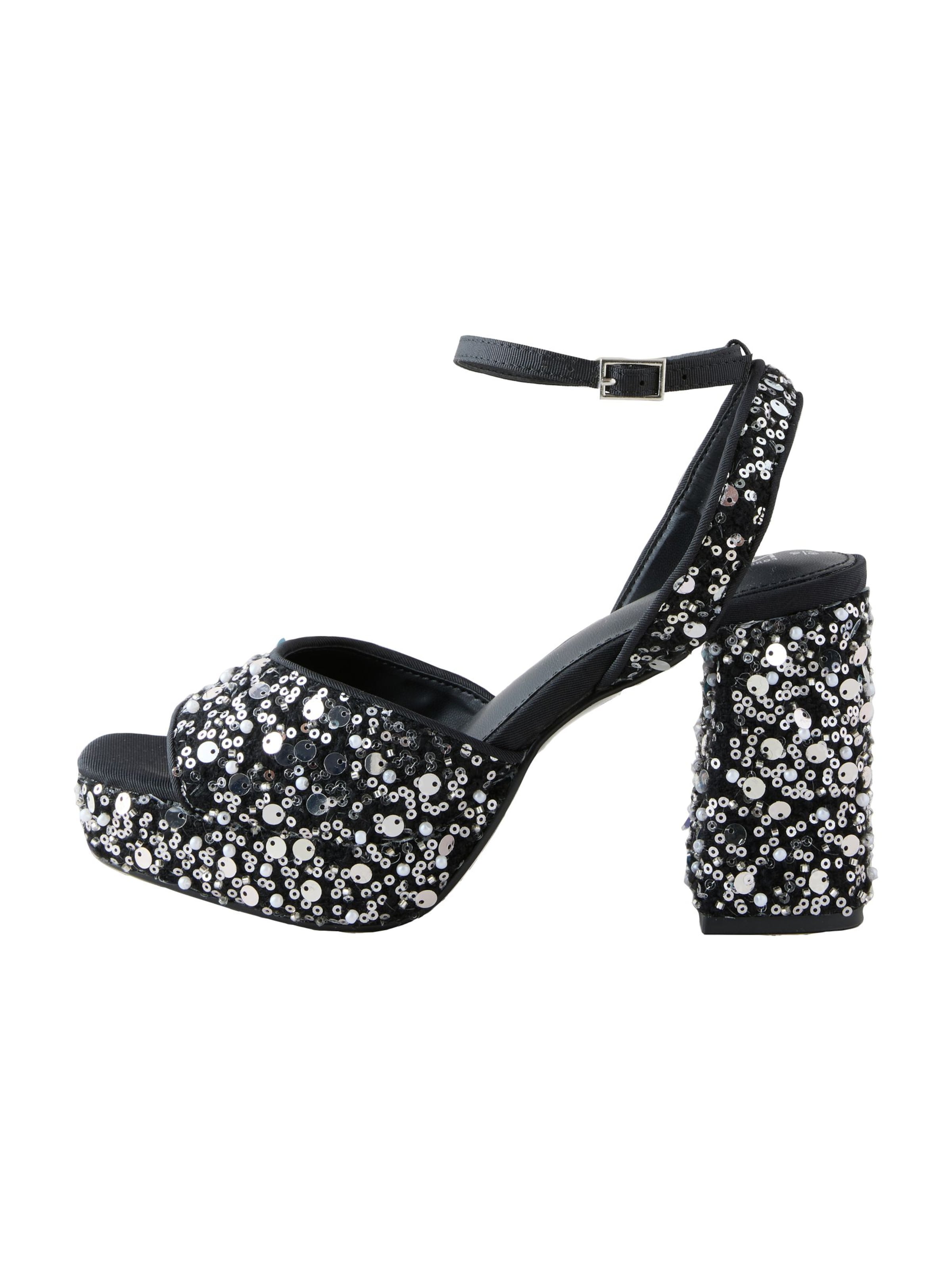 Next Сандали в черно: отпред